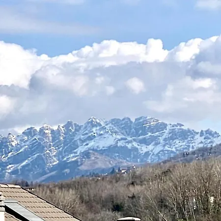 Cozy Apartment With View - Laghi E Sentieri - Dolzago Exterior photo
